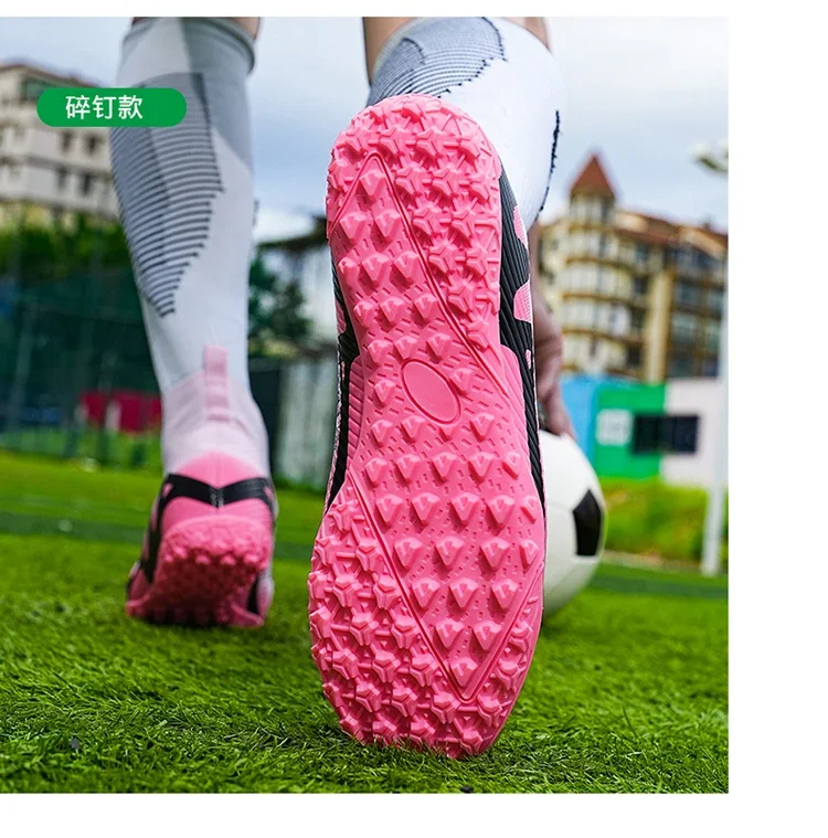 Fashion Pink Soccer Boots Men Professional Lightweight Sock Men’s Football Shoe Outdoor Non-slip Original Football Boot Sneakers