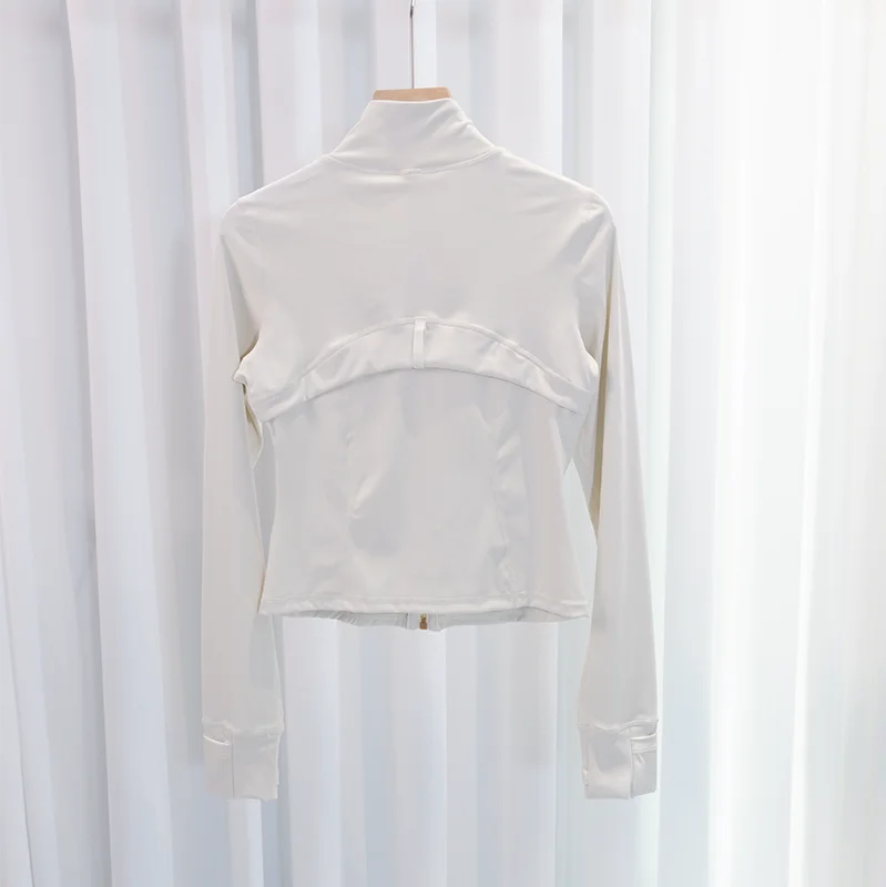 Women’s Yoga Short Sports Jacket with Gold Zipper – Slim Fit Gym Workout Jacket