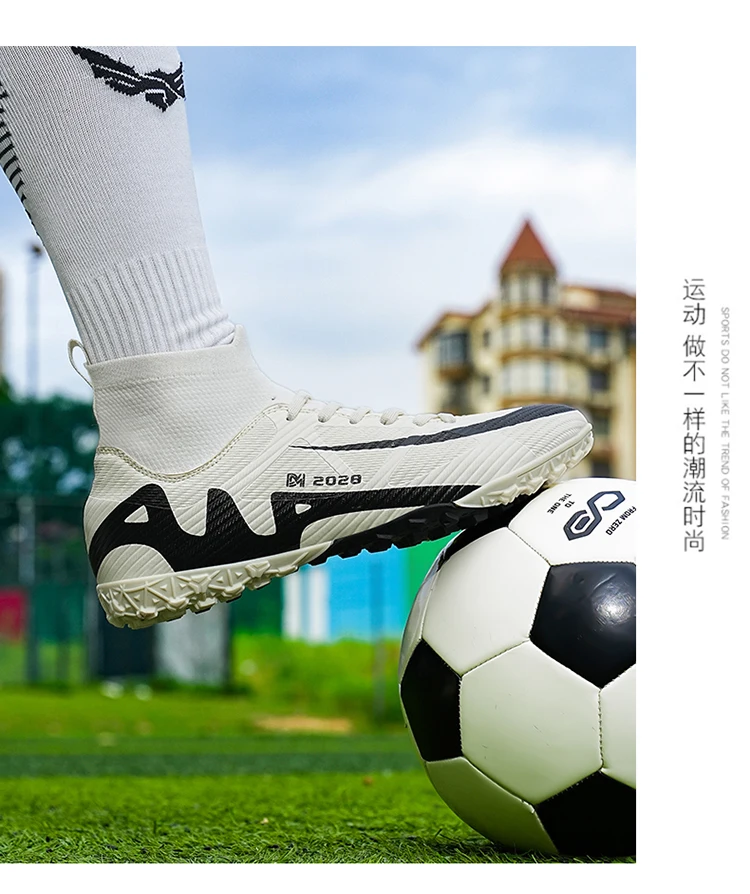 Fashion Pink Soccer Boots Men Professional Lightweight Sock Men’s Football Shoe Outdoor Non-slip Original Football Boot Sneakers