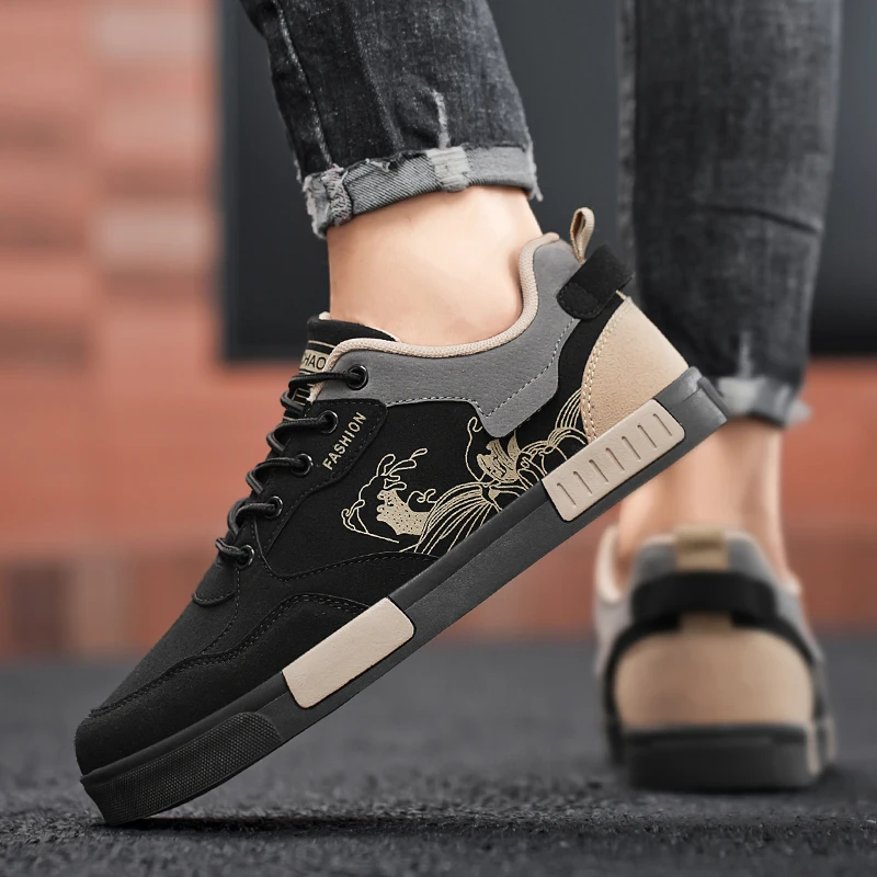 Men’s easy to wipe clean casual shoes, good grip, low top lace-up sneakers, men’s shoes