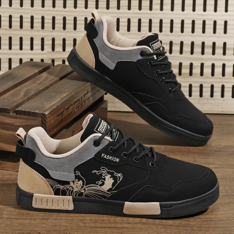 Men’s easy to wipe clean casual shoes, good grip, low top lace-up sneakers, men’s shoes