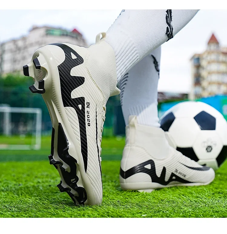 Fashion Pink Soccer Boots Men Professional Lightweight Sock Men’s Football Shoe Outdoor Non-slip Original Football Boot Sneakers