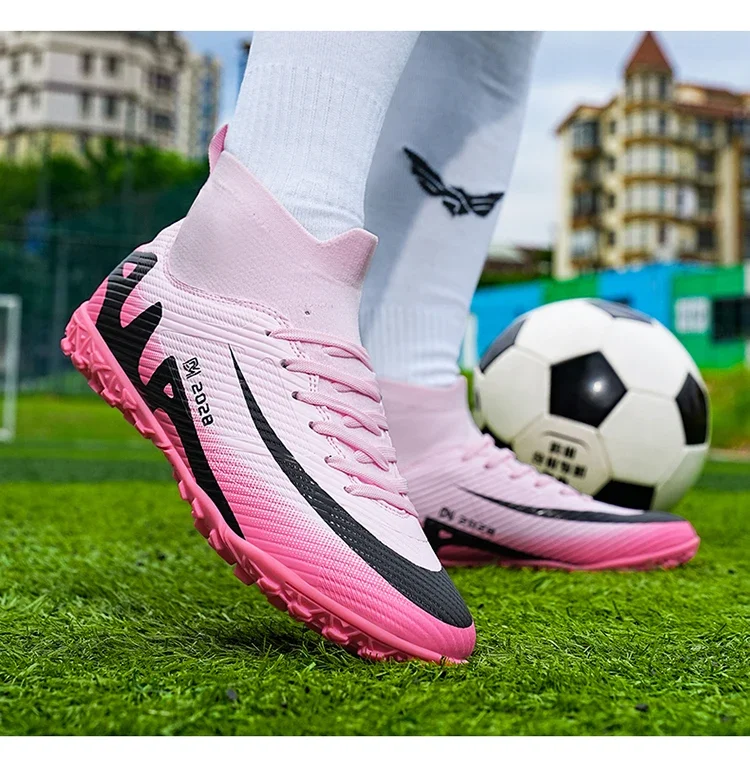 Fashion Pink Soccer Boots Men Professional Lightweight Sock Men’s Football Shoe Outdoor Non-slip Original Football Boot Sneakers