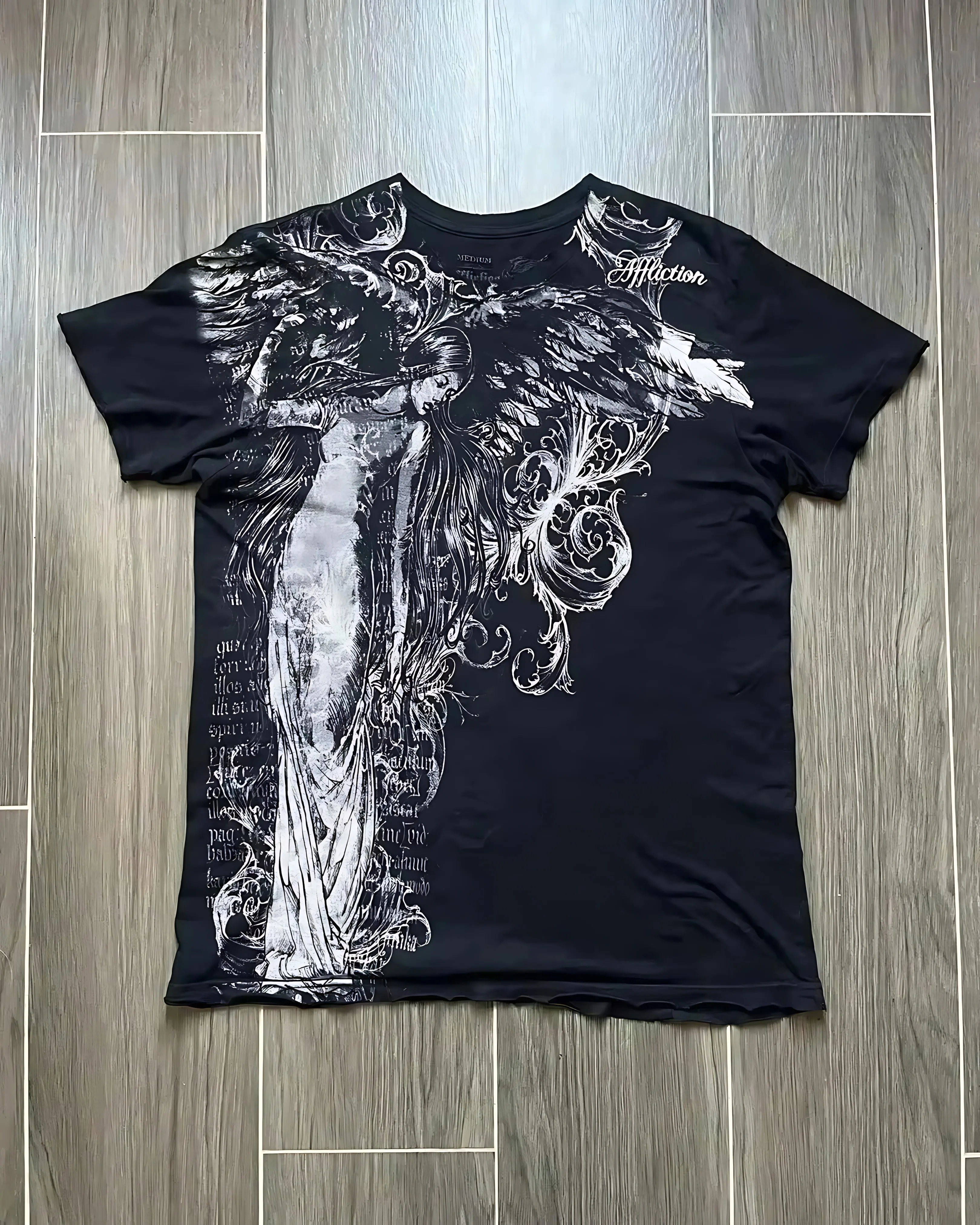 The 2025 summer new men’s T-shirt features outdoor street fashion casual comfort breathability and 3D skull pattern printing